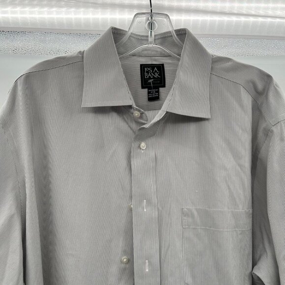 Jos. A. Bank Men's Traveler Button Down Shirt Gray Striped Size 17-35 - Picture 2 of 8